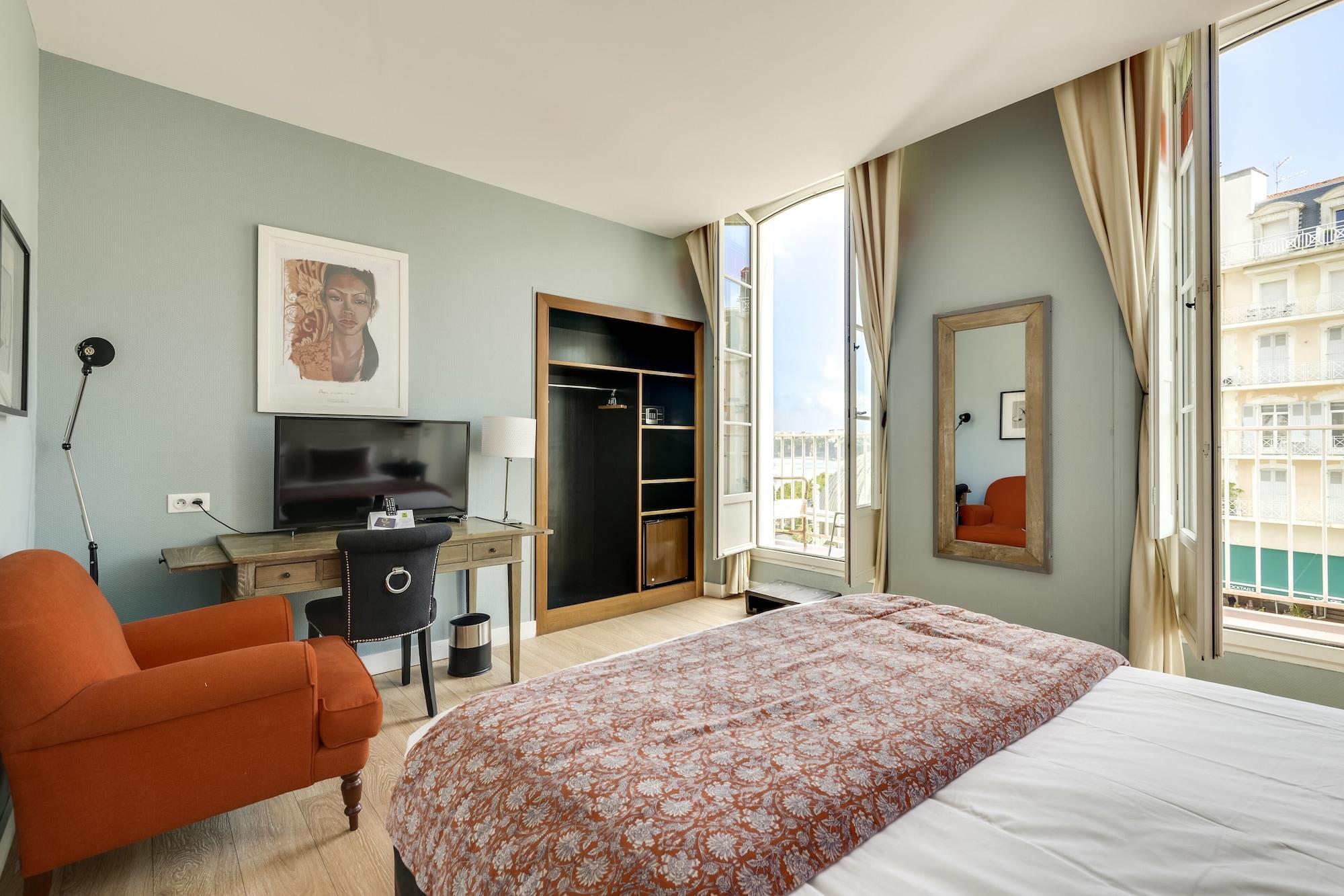 Hotel De L'Ocean Biarritz Exterior photo