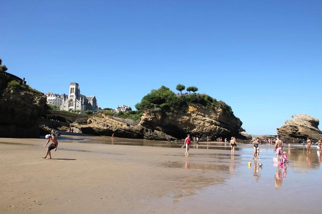 Hotel De L'Ocean Biarritz Exterior photo